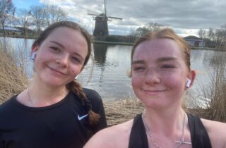 Florence & Polly running the London Marathon
